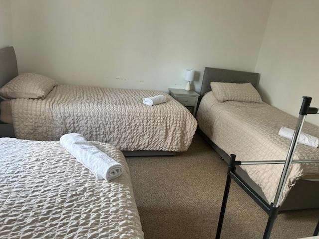 Bluebell House 2 Bedroom With Parking And Garden สกันโธรป ภายนอก รูปภาพ